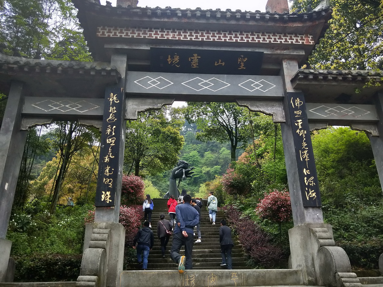 151751244mae.jpg 151751244mae.jpg