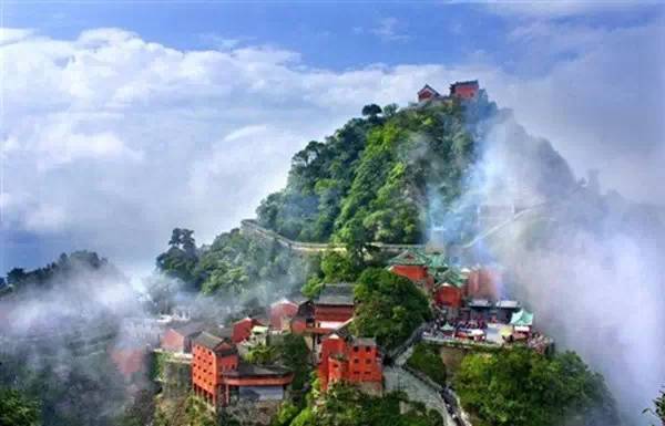 长龙山.jpg 长龙山.jpg